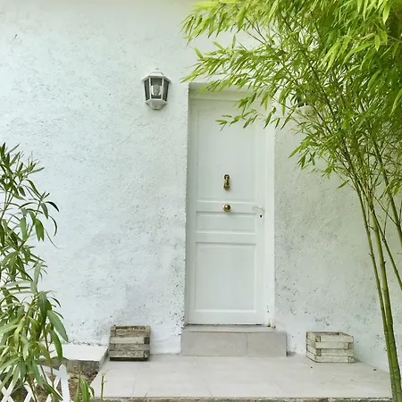 La Colline Des Oliviers Guest house *