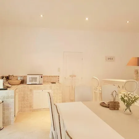 Guest house La Colline Des Oliviers
