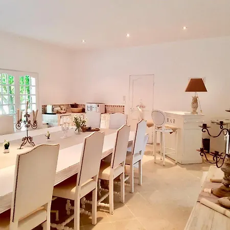 Guest house La Colline Des Oliviers Cannes-et-Clairan